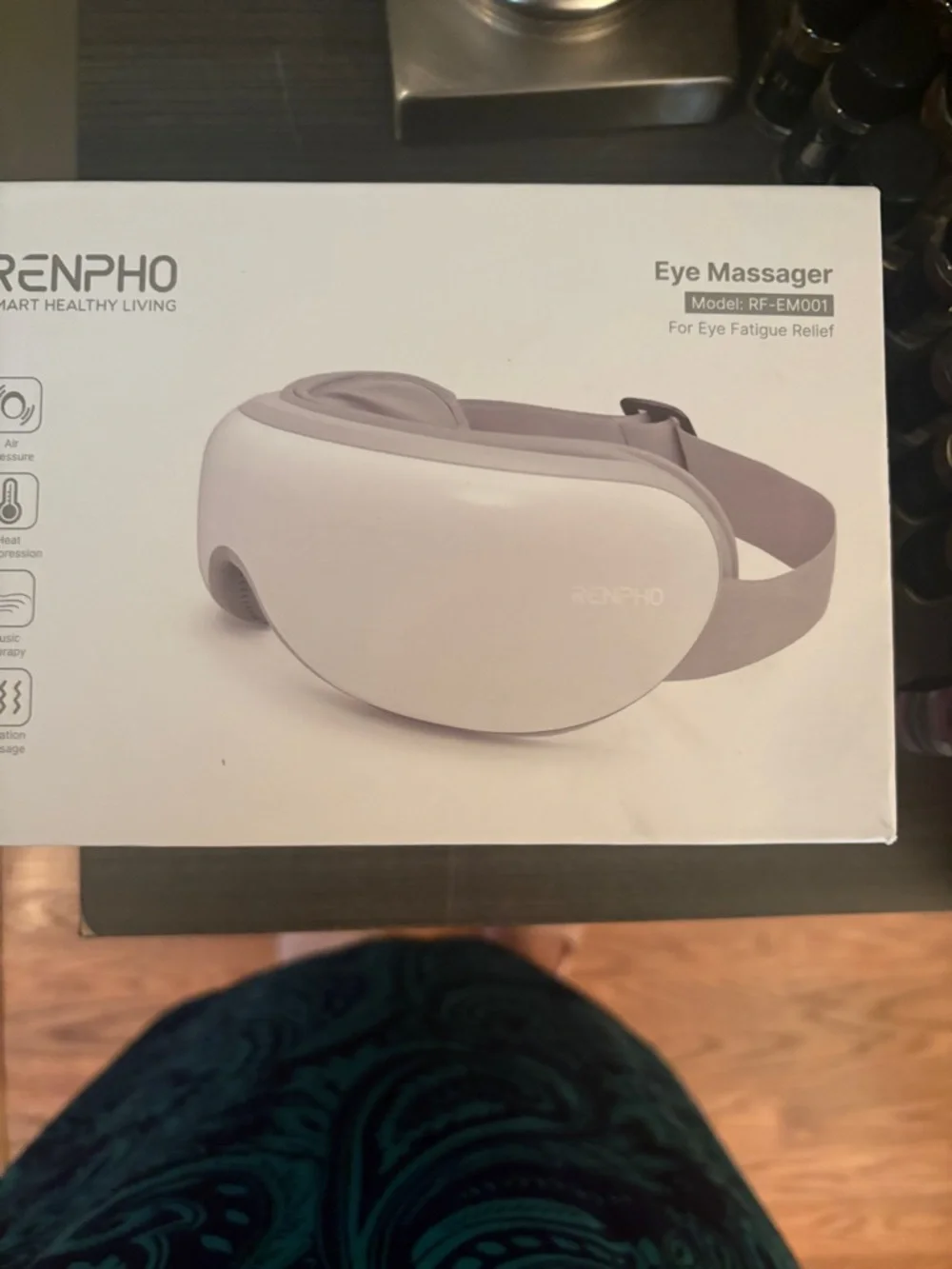 RENPHO White Eye Massager — Soothing Heat & Vibration Therapy